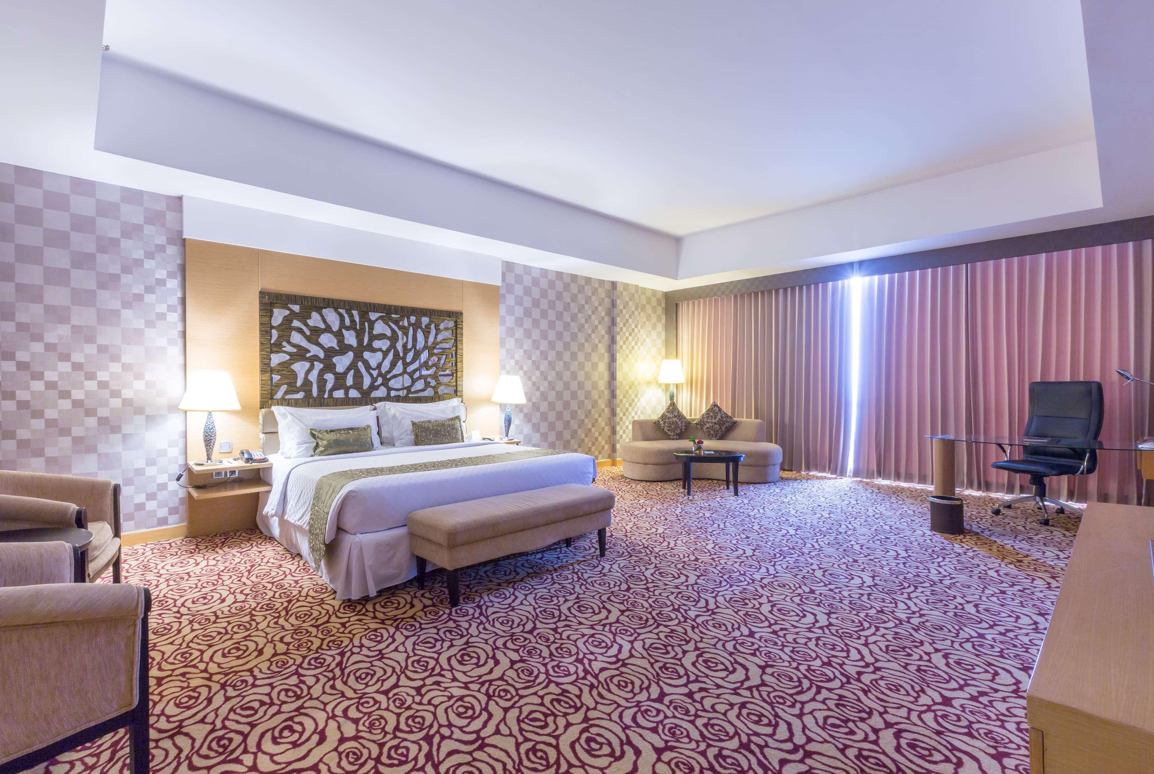 Hotel Wyndham Sorabaya Extérieur photo