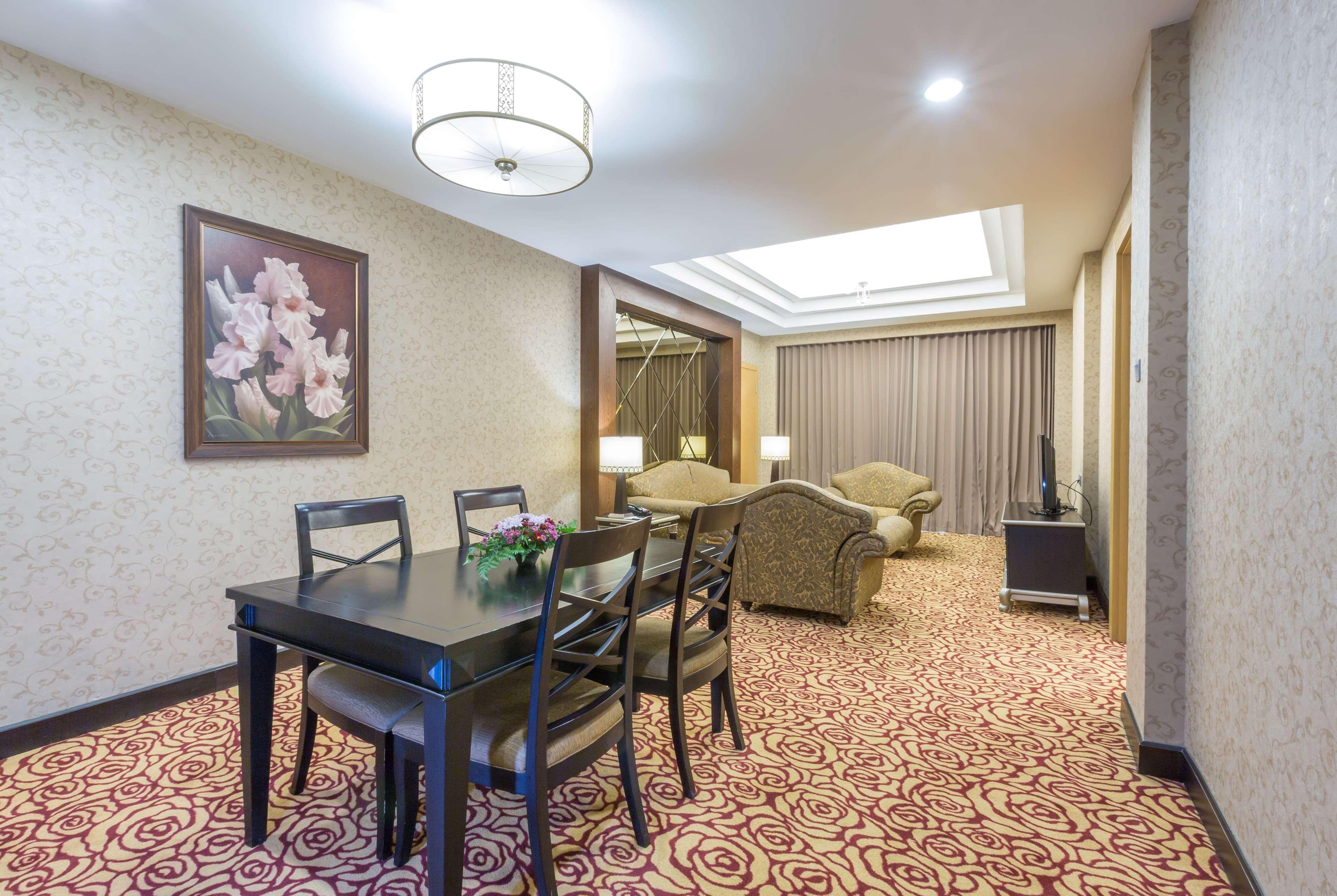 Hotel Wyndham Sorabaya Extérieur photo